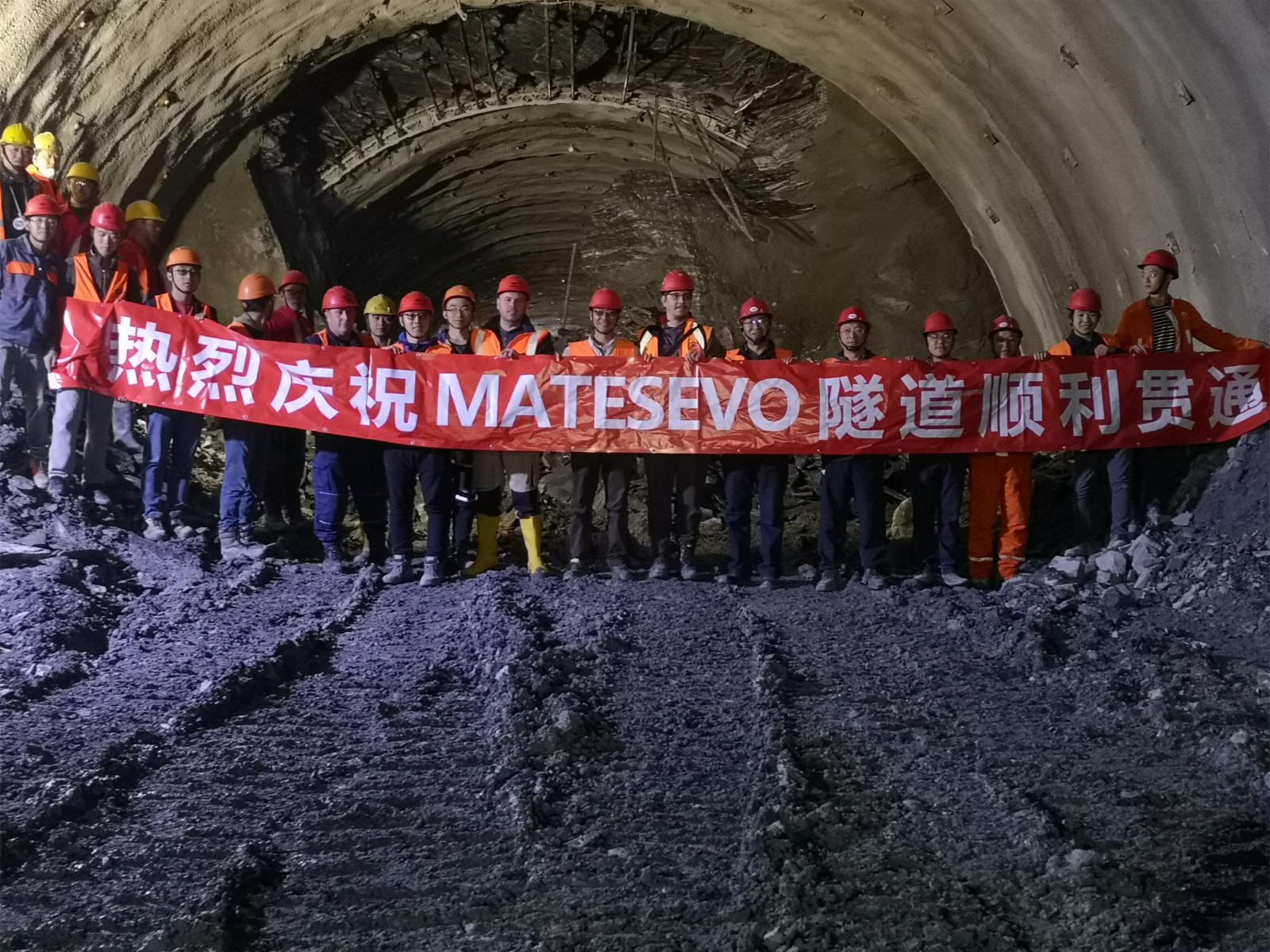 1558599772518232.jpg 1558599772518232.jpg